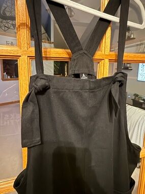 Womens Black Sleeveless Jumpsuit with Tie Straps